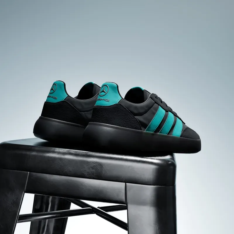 Adidas MERCEDES – AMG PETRONAS FORMULA ONE TEAM BARREDA DECODE Shoes Carbon / Semi Mint Rush / Core Black (KI6059)