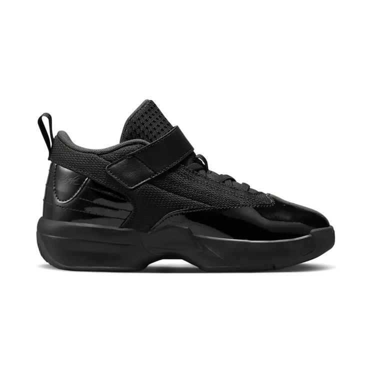 air-jordan-max-aura FQ8299-001