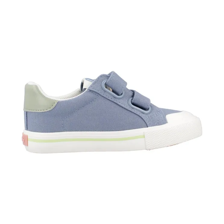 Victoria Blue (106518937)