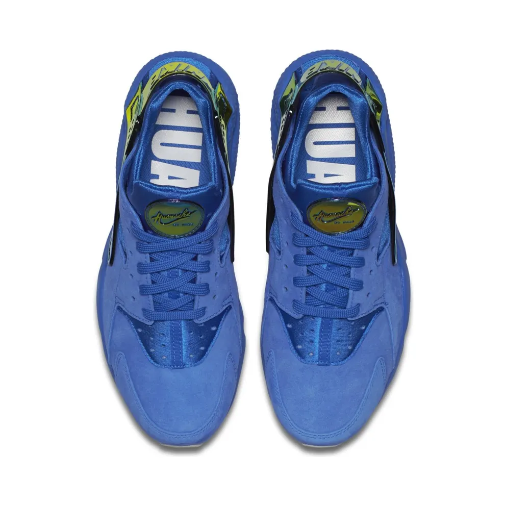 Nike x Undefeated Air Huarache LA (853940-114)