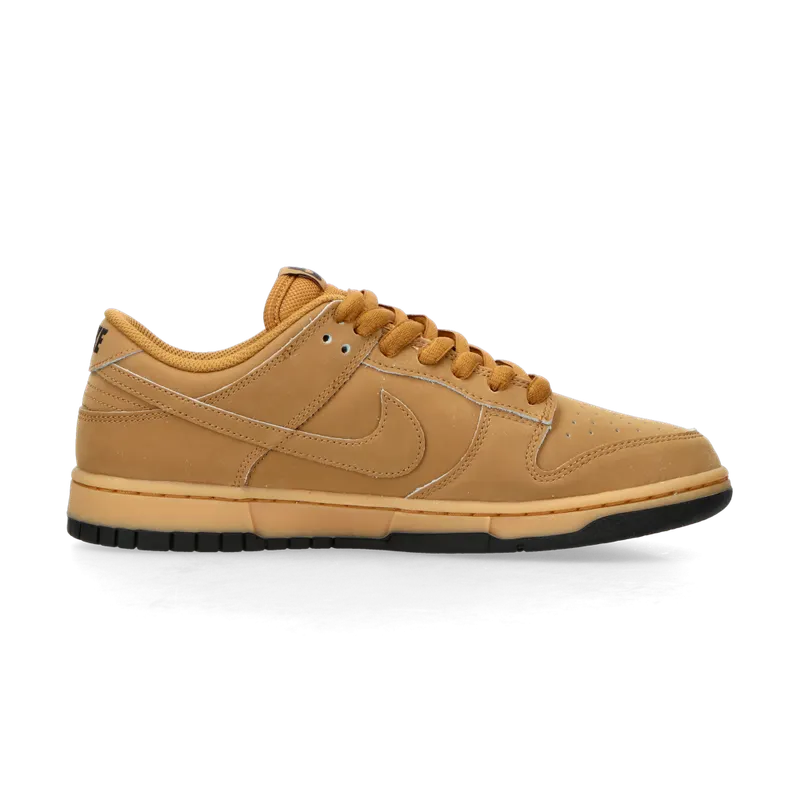 Nike Dunk Low Retro SE “Wheat Gum” (wheat / wheat / gum yellow / black) – HQ1932-700
