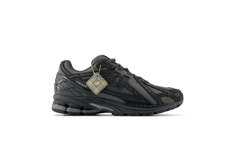 New Balance 1906R “Greyscale” (M1906RHX)