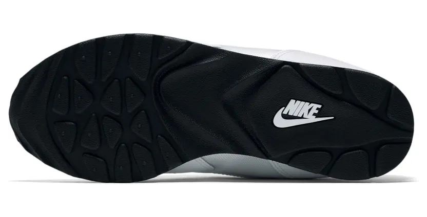 nike-outburst AO1069-106