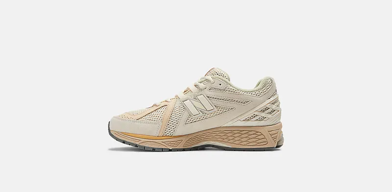 New Balance 1906R AURALEE Bone White (M1906RAU)