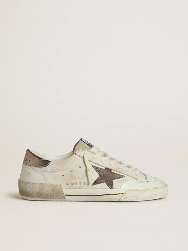 Golden Goose Super-Star Ltd In Suede With Brown Leather Star And Metallic Leather Heel Tab (GMF01018.F007909.15843)