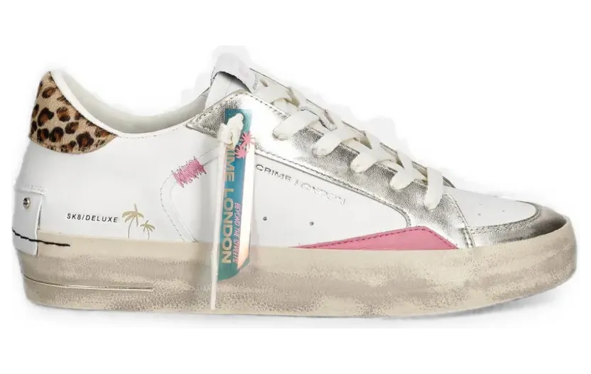 Crime London im Metallic-Look mit Leopardenprint – White (29153PP8)