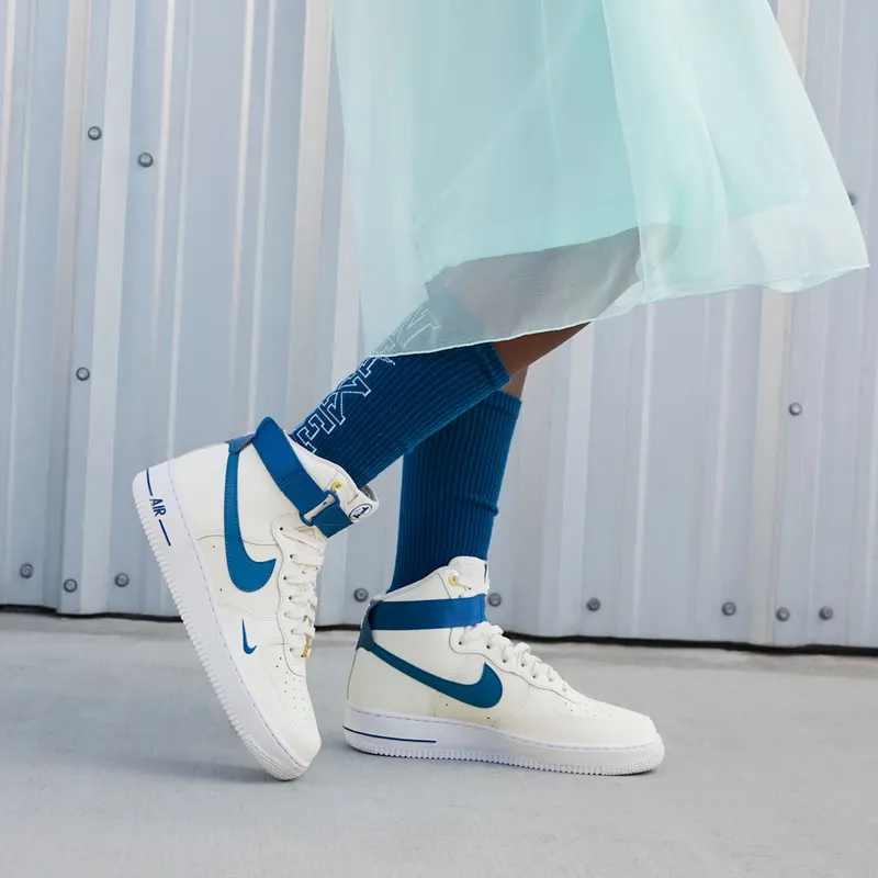 nike-air-force DQ7584-100