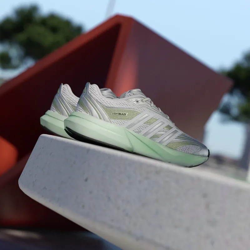 Adidas Lightblaze Glow Cloud White / Silver Metallic / Magic Lime Met (JP6328)