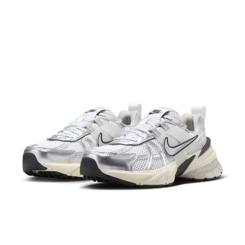 Nike V2K Run Summit White/Pure Platinum/Light Iron Ore/Metallic Silver (FD0736-100)