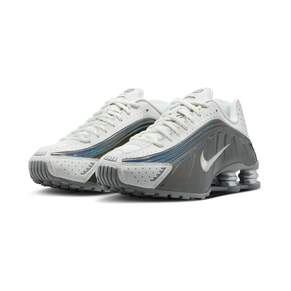 Nike Shox R4 “White Iridescent” (IB7703-100)