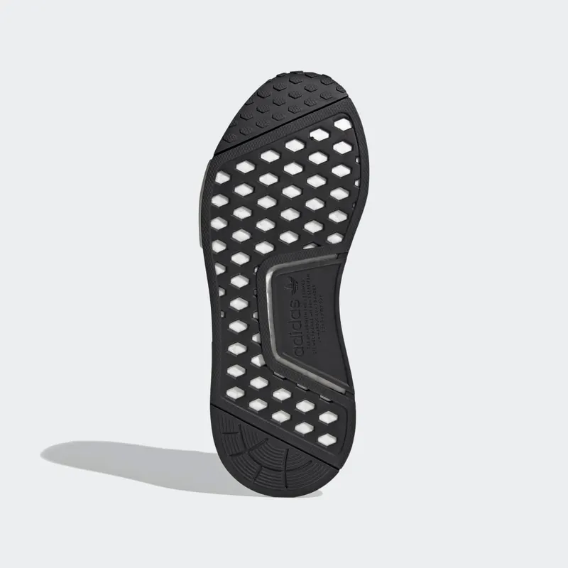 adidas NMD_R1 Cloud White / True Pink / Core Black (FZ3777)