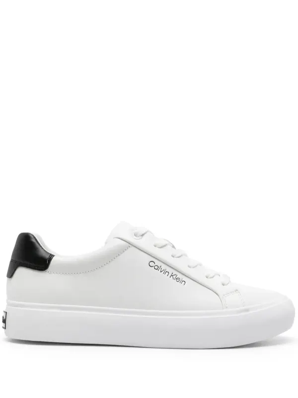 Calvin Klein mit Logo-Prägung – White (HW0HW02037)