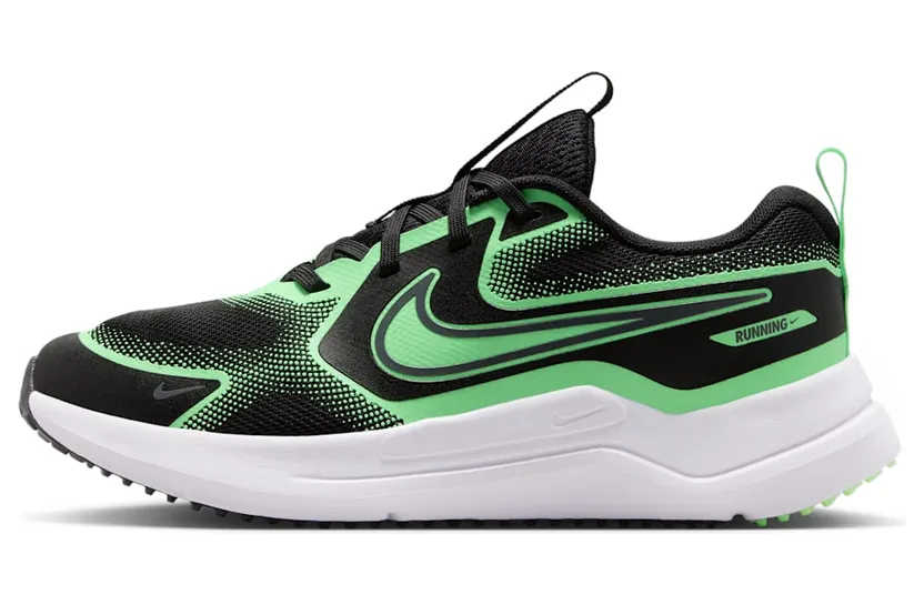 Nike Cosmic Runner Zwart (HM4402-016)