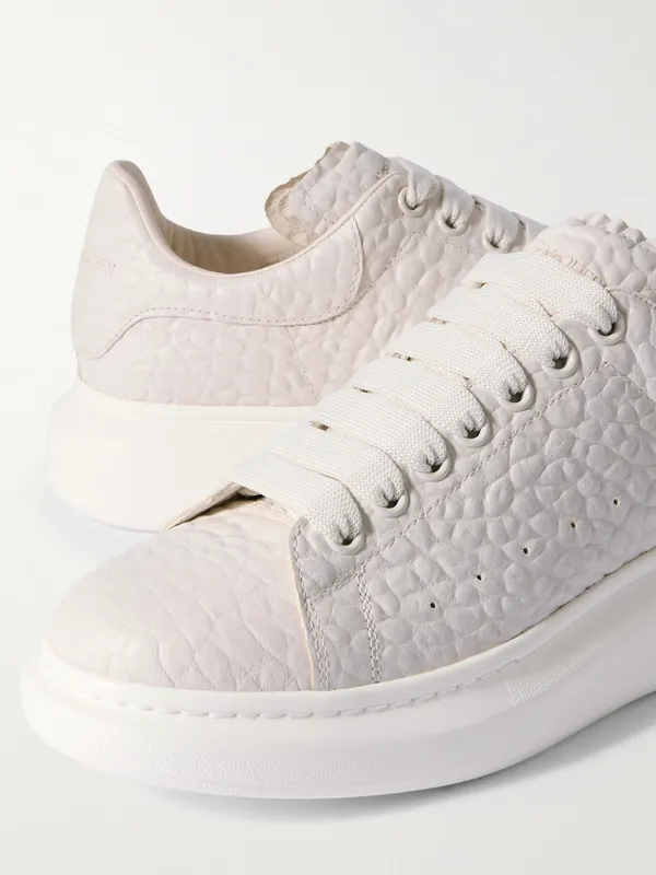 Mcqueen Exaggerated-Sole Textured-Leather Sneakers Off-white (807881WHAEG) (5)