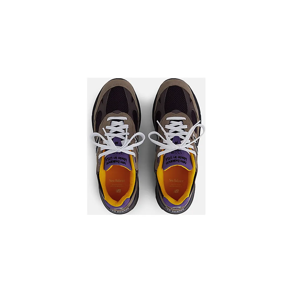 New Balance 993 “Made in USA – Mushroom / Midnight Violet” (U993MU)