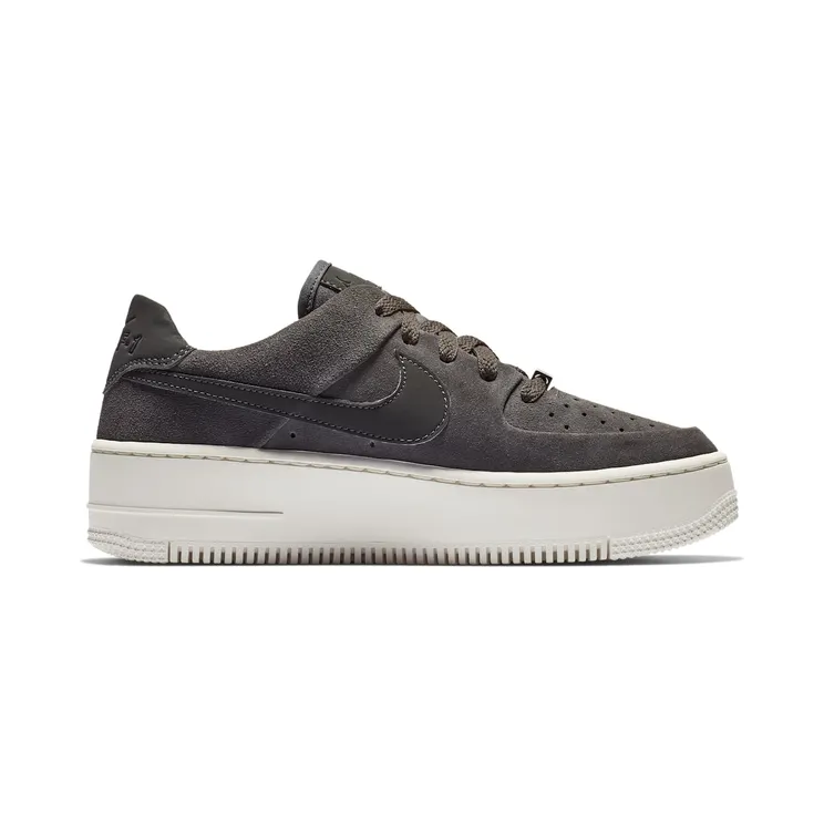 nike-air-force AR5339-001