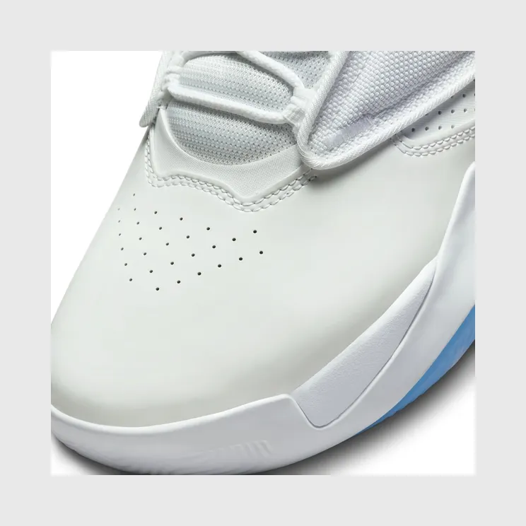 air-jordan-max-aura DN3687-100