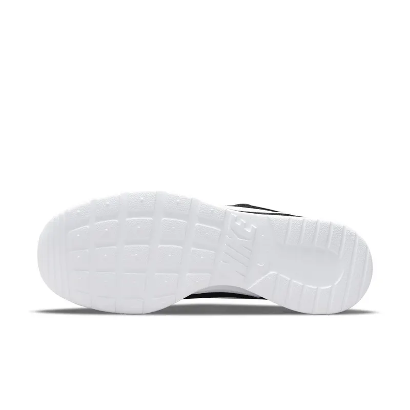 Nike Tanjun Black 50% Sustainable Materials (DJ6257-004)