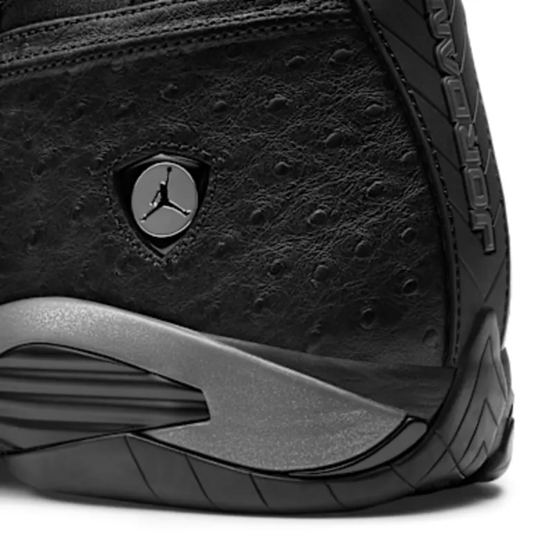 Air Jordan 14 Low “Black Pack” (IZ3884-001): alles zwart, alles textuur (4)