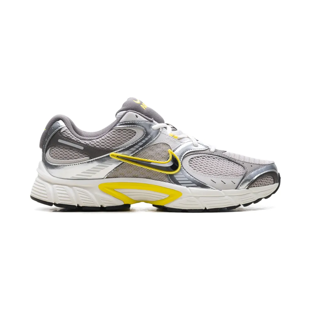 Nike V5 RNR “COLLEGE GREY / BLACK LIGHTENING / VAST GREY” (HJ5228-006)