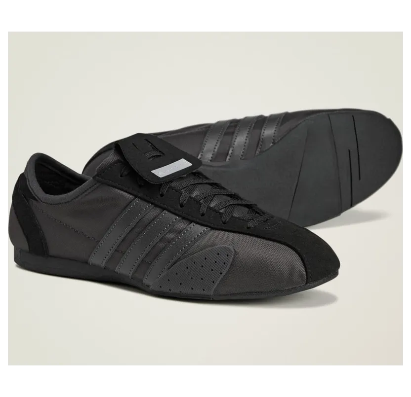 Adidas adidas by Stella McCartney Sportswear 76 Sportschoenen Core Black / Core Black / Core Black (JR7587)