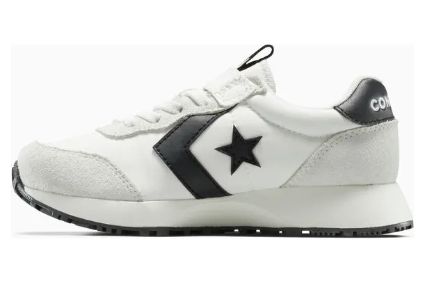 converse-sneaker A15560C