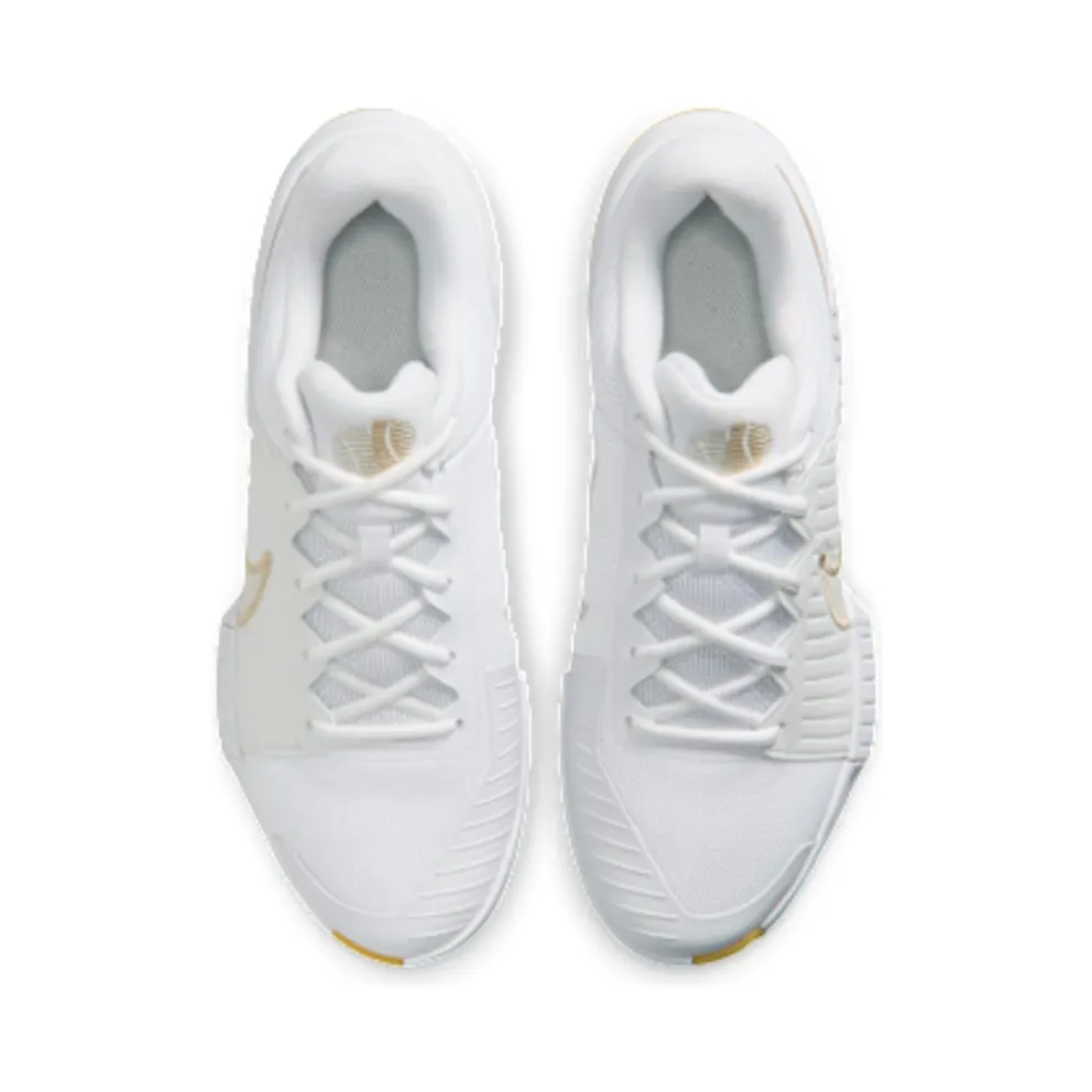 Nike GP Challenge 1.5 Hard Court “White / Summit White / Linen / Light Orewood Brown” (IF7052-102)