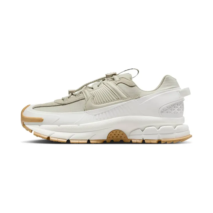 Nike Zoom Vomero 5 Roam “Sail / Gum Light Brown / Racer Blue / Light Stone” (HQ2181-100)