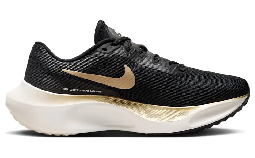 nike-zoom DM8968-002