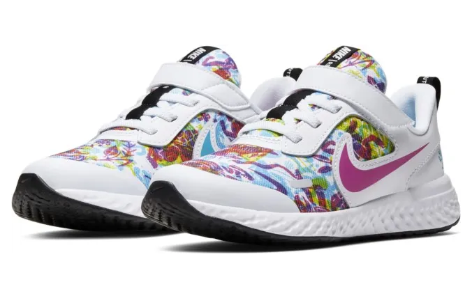 Nike Revolution 5 Fable Weiß (CJ2091-100)