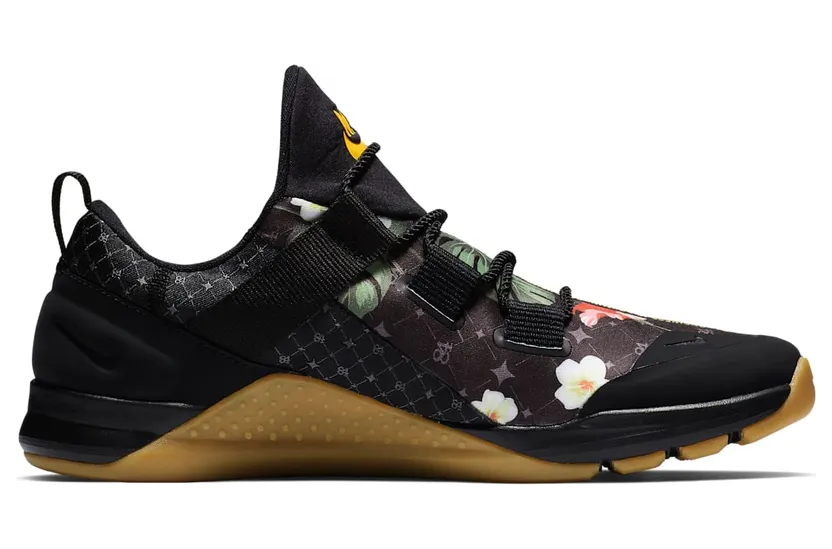 nike-air-trainer AV6256-071