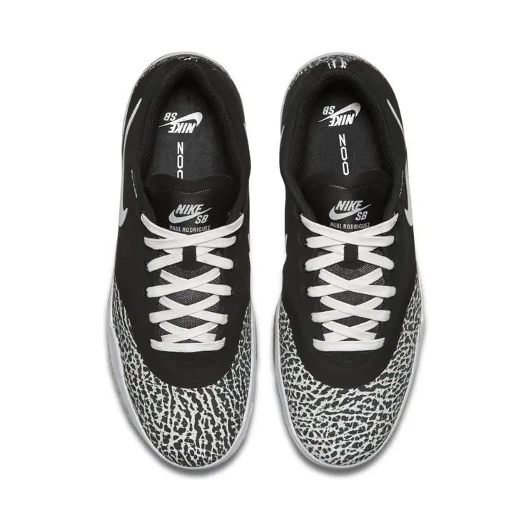 nike-sneaker 833902-001