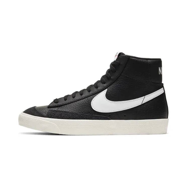 Nike Blazer Mid’77 Vintage “Black / Sail” (BQ6806-002)