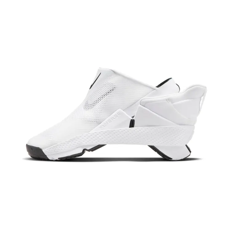Nike Go FlyEase “White/Black” (DR5540-102)