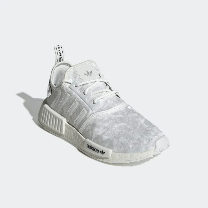Adidas NMD_R1 Crystal White / Crystal White / Silver Metallic (GW5681)