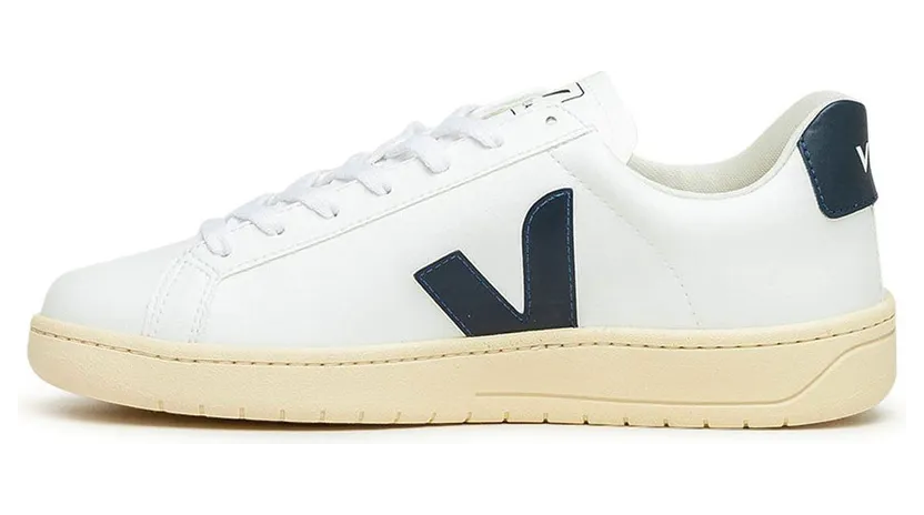 veja-sneaker UC072641B