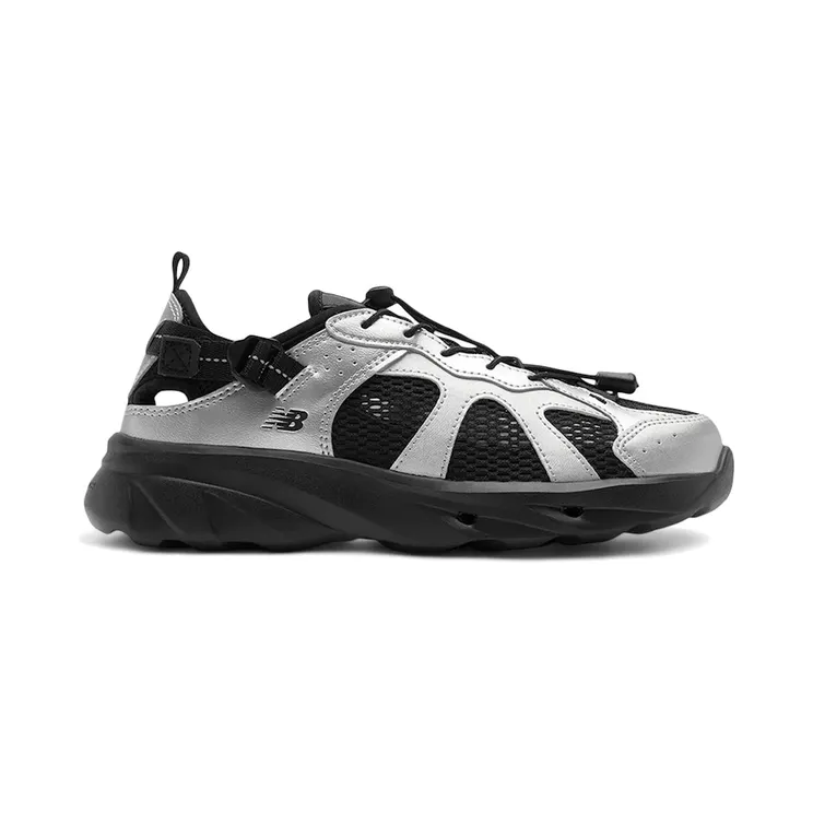 New Balance Kave Sandal Black Metallic Silver (SD2401SI)
