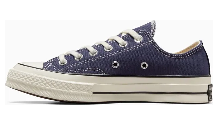 converse-chuck-taylor-all-star A04592C
