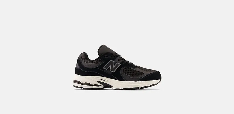 New Balance 2002R GS “Black” (GC2002BK)