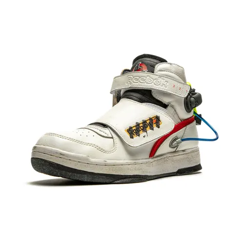 reebok-sneaker FY2106