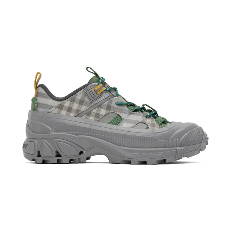 Burberry Grey Arthur Low-Top Sneakers (8050940)