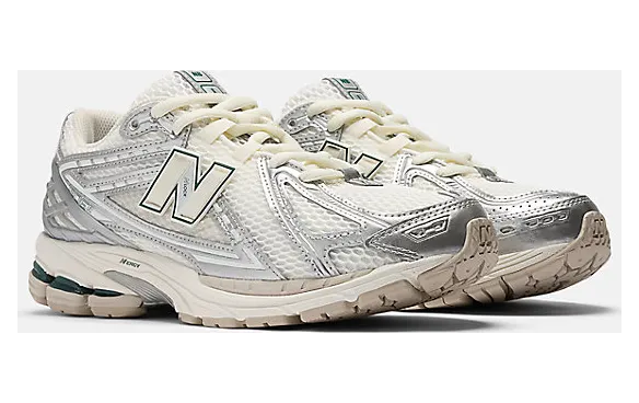New Balance 1906 “Silver Metallic”: de Y2K-sweet-spot (4)