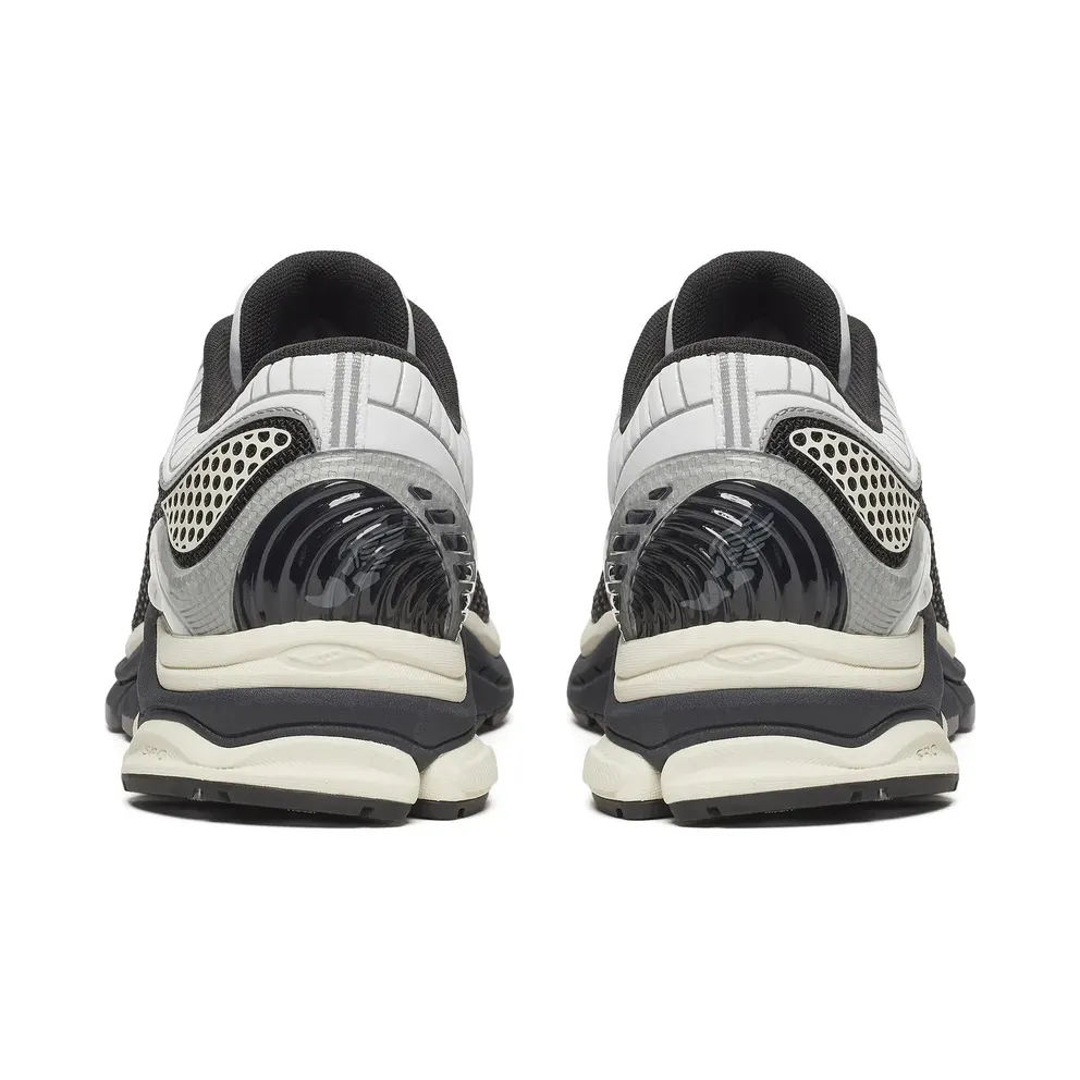 SAUCONY ProGrid Paramount “Black / White” (S70948-1)