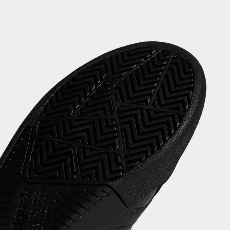 adidas Tyshawn Low Core Black / Core Black / Gold Metallic (GW3178)