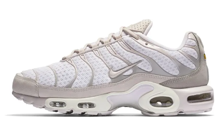 Nike Air Max Plus Pearl Pink