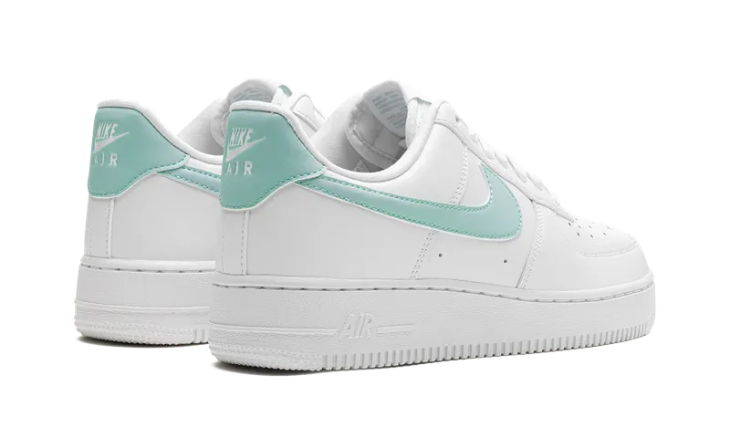 Nike AIR FORCE 1 ’07 “White / Jade Ice” (DD8959-113)