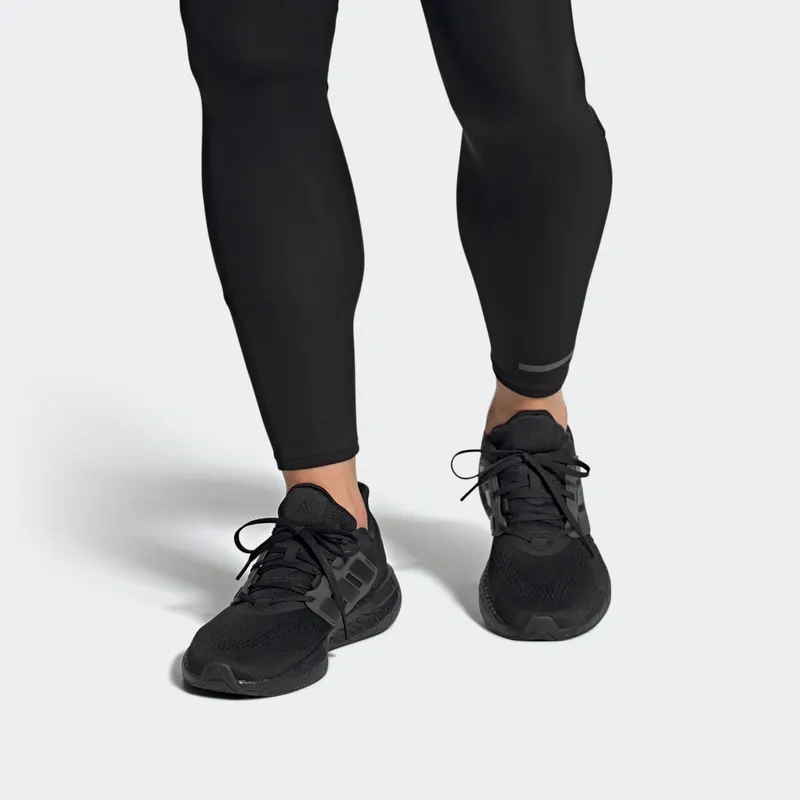 adidas Pureboost 22 Core Black / Core Black / Core Black (GZ5173)