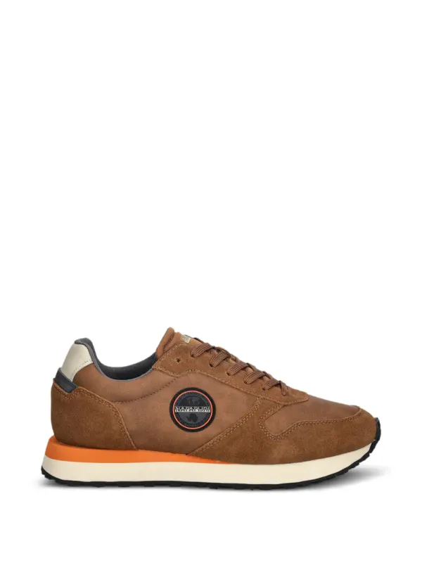 Napapijri Nova mit Logo-Patch – Brown (NP0A88X3)