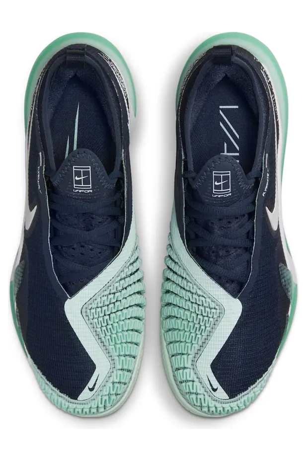nikecourt CV0742-410