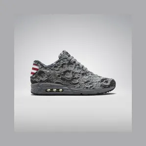 Nike Air Max Lunar90 SP Moon Landing “Reflect Silver / Metallic Gold” (700098-007)